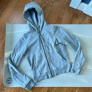 Lululemon I 6